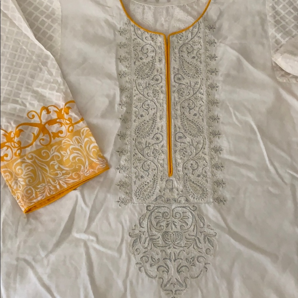 3 piece Pakistani outfit
